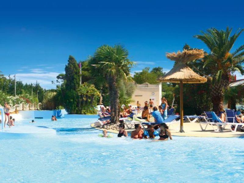 Отель Camping Officiel Siblu Mer Et Soleil Сен-Жорж-д'Олерон Экстерьер фото