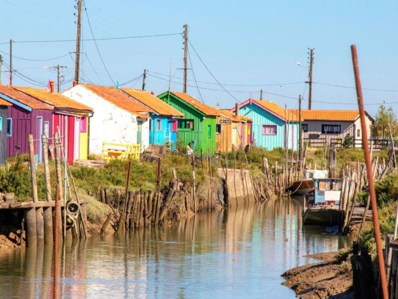 Отель Camping Officiel Siblu Mer Et Soleil Сен-Жорж-д'Олерон Экстерьер фото