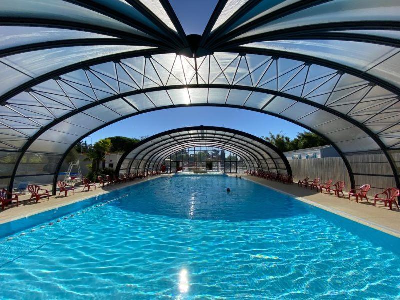 Отель Camping Officiel Siblu Mer Et Soleil Сен-Жорж-д'Олерон Экстерьер фото